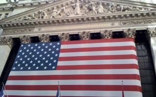 Futures statunitensi in calo prima di Wall Street